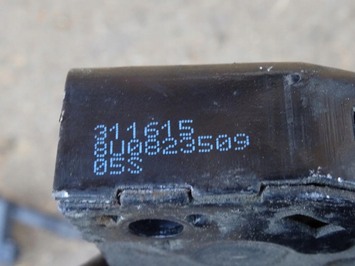 фото №11, Audi q3 8u замок капота комплект 8u0823509