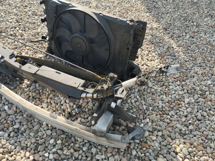 фото №8, Mercedes w246 w176 передняя панель kpl радиатор балка w117