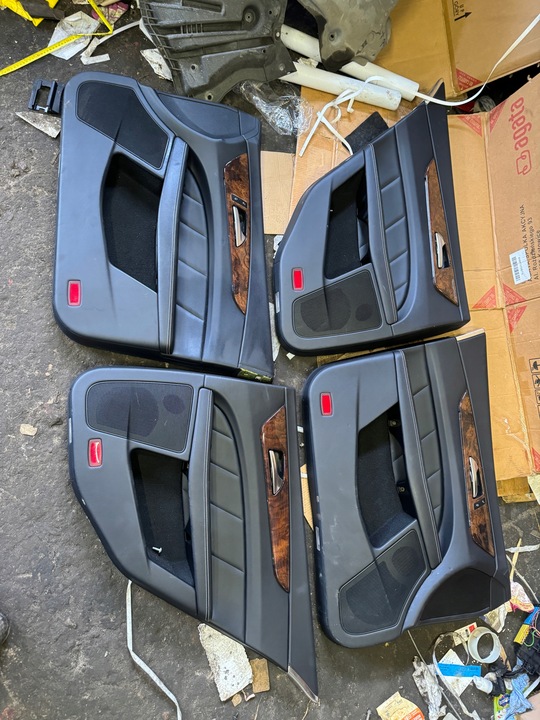 фото №7, Mercedes w218 cls amg sedan оббивка сидіння диван сидіння