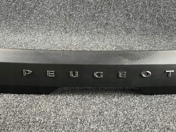 фото №9, Peugeot 208 ii молдинг крышки багажника 9823234380