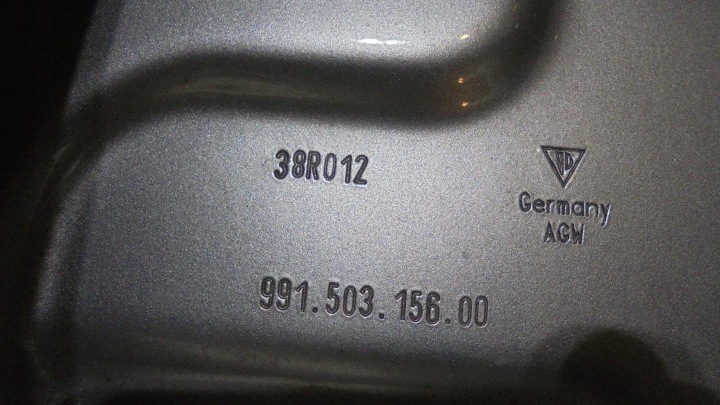 фото №7, Крило перед праве 99150315600 porsche 911 991