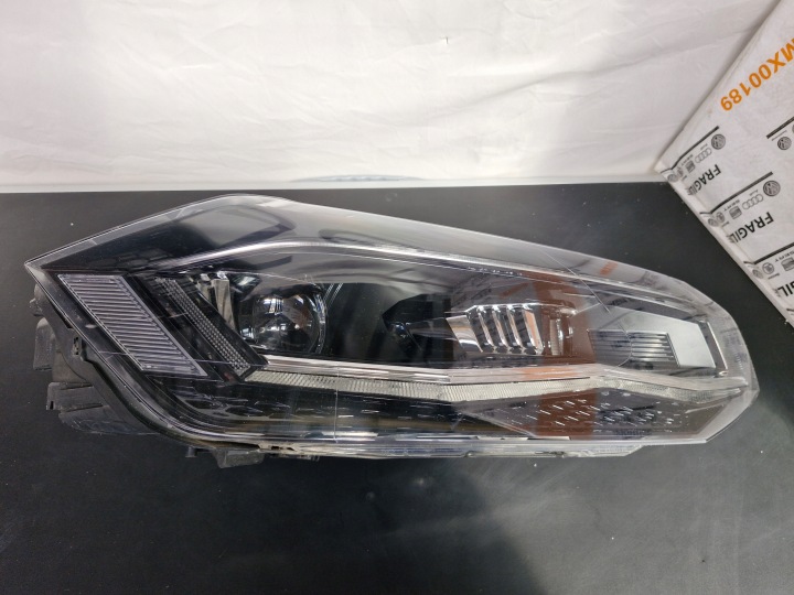 фото №7, Vw polo 2g1 фара права повний led