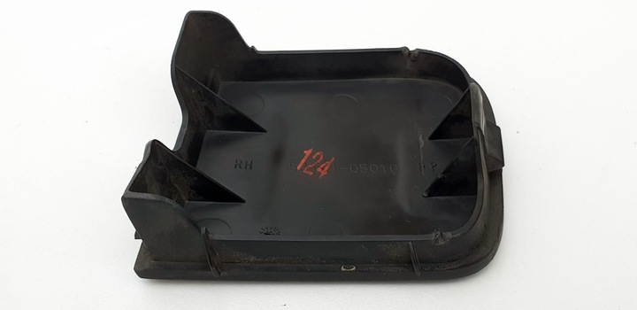 фото №10, Toyota avensis t22 заглушка лампы галоген галоген правая