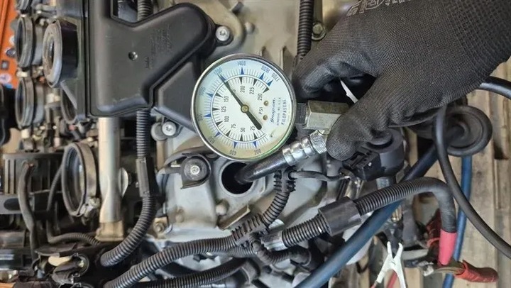 фото №12, 2012 bmw 3 e82 4.0 v8 e93 m3 комплектний двигун s65b40 s63 s63b40a