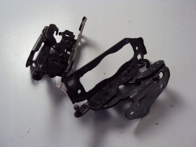 фото №3, Петли капота mercedes c-klasa 204 07-14