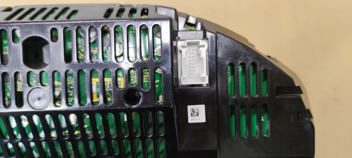 фото №10, Mercedes w212 350 cdi спидометр приборы 2129004104