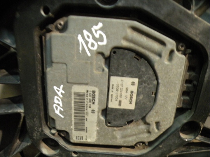 фото №12, Volvo s80 2.5t вентилятор охолодження радіатора (дифузор) 30723105