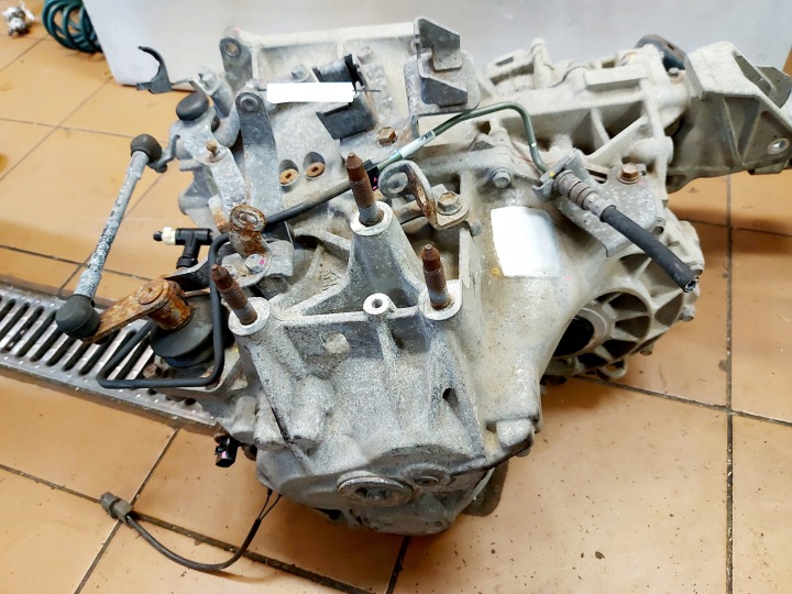 фото №8, Mitsubishi asx 1 i 1.8 did 4wd коробка передач редуктор 4n13