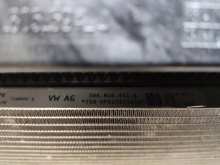 фото №9, Audi q3 83a f3 2.0tfsi 1.8 tfsi pas переднє підсилювач радіатор комплект