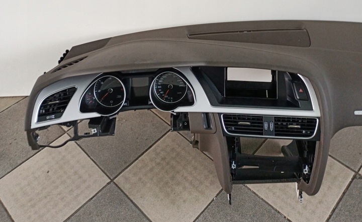 фото №9, Audi a5 sportback консоль панель капот оригинал jak новая коричневая