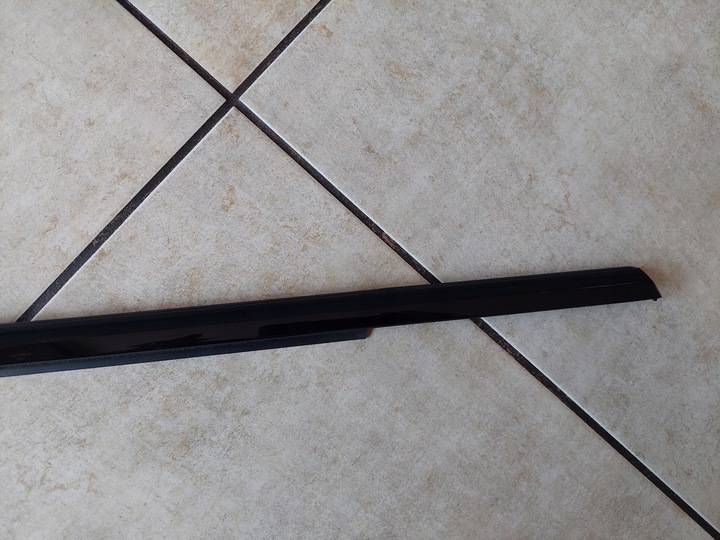 фото №7, Планка накладка - лівий зад - audi a6 c8 - 4k0