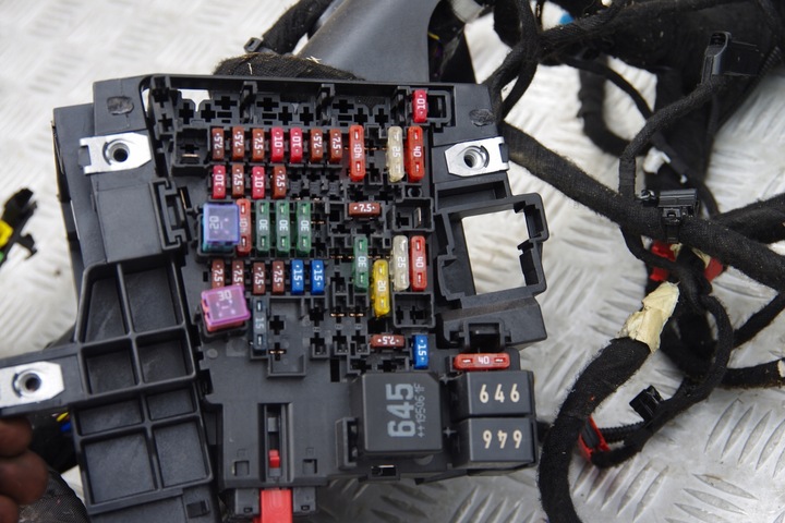 фото №7, Установка жгут przewoów кабины audi rs3 8v 8v5