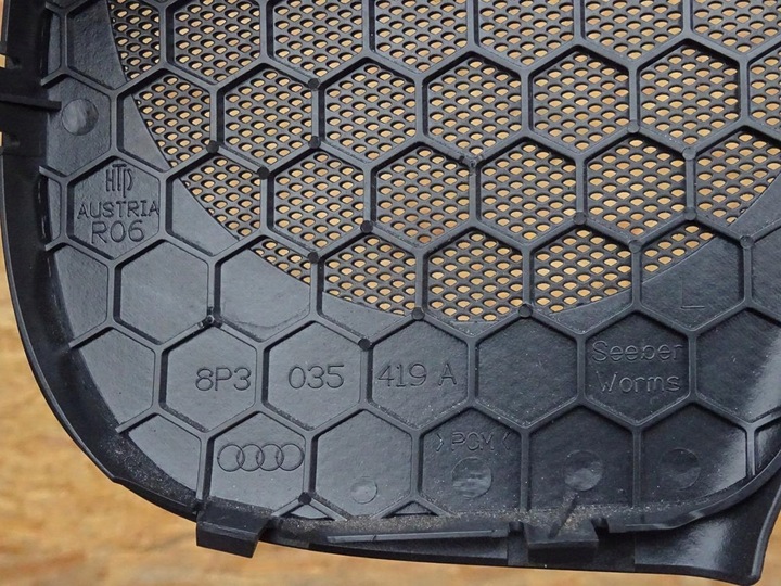 фото №8, Audi a3 8p 3d 5d маскировочная накладка решётка динамика чёрная левая bose 8p3035419a