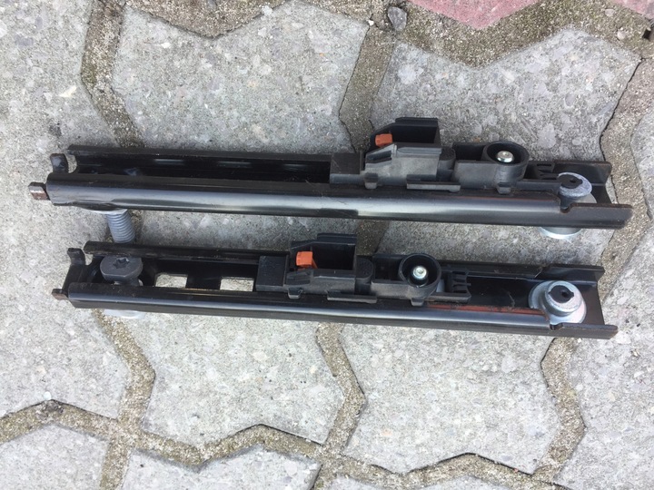 фото №1, Renault master iii повзунок ременя оригінал 878240009r