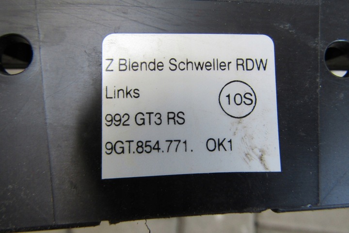 фото №10, Накладка спойлер планки пороговой левая porsche 911 992 gt3 rs gt3rs