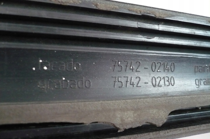 фото №8, Toyota corolla e 12 e12 планка двері ліва зад 5 двері