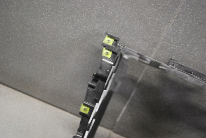 фото №12, Рамка корзина радио vw golf v 1k0858005c