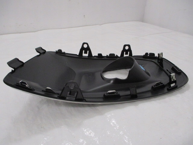 фото №9, Peugeot 3008 рестайлинг решётка бампера галоген правая новая