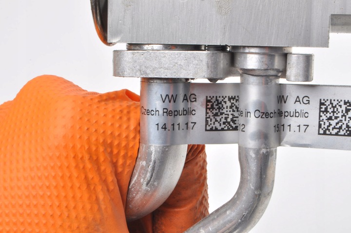 фото №8, Bentayga audi q7 4m 4.0 tdi шланг кондиционера клапан расширительный 4m0816725