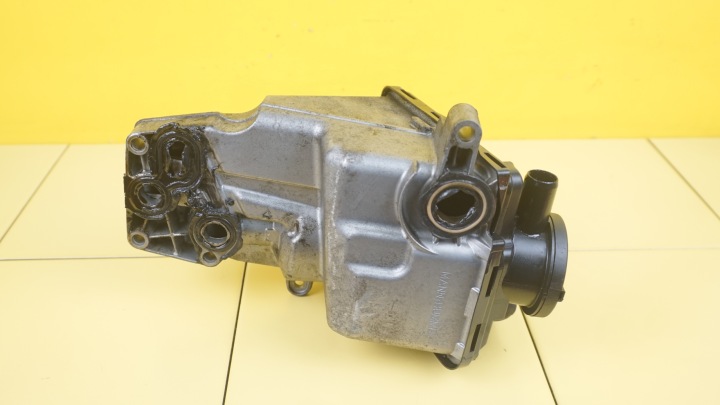 фото №5, C30 c70 v50 s40 2.5 turbo b 07r 220km b5254t3 корпус фильтра масла 31338685