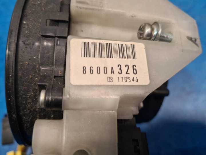 фото №5, Mitsubishi outlander ii перемикач комбінований 8600a326 8651a08 4hk, 4hn