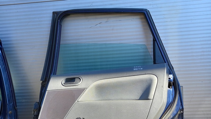 фото №12, Двері праві зад ford fiesta hb 03r