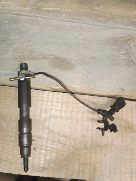 фото №13, Vw golf 1.9 дизель форсунки комплект 038130202a 038130202e