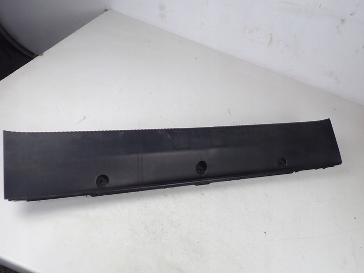 фото №2, Накладка планка захист ременя зад багажника audi s8 d3 4e0863471b