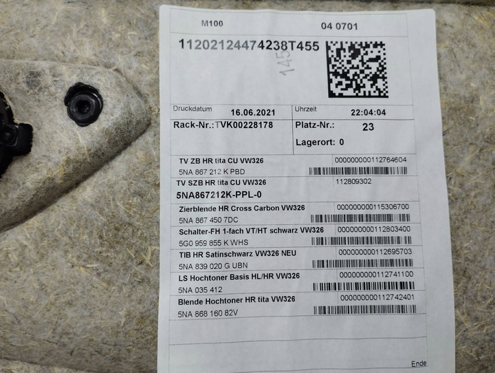 фото №10, Volkswagen tiguan 2021 права сторона обшивки / обшивка двері задніх