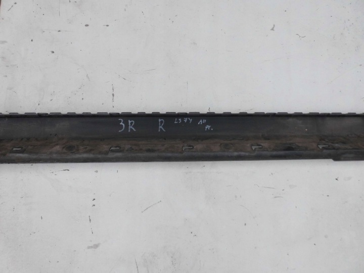 фото №11, Молдинг защита пороговая 3r0853860a seat exeo правая
