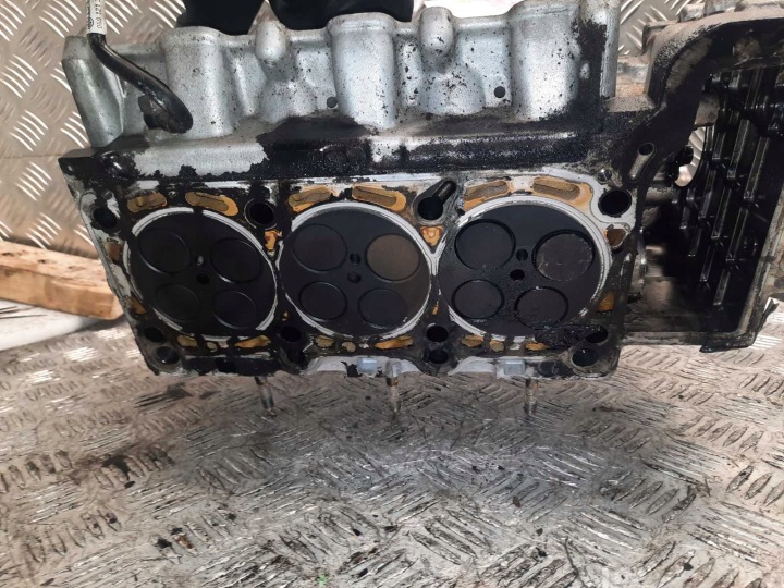 фото №9, Головка комплектна права audi vw 2.7 3.0 tdi 0594af