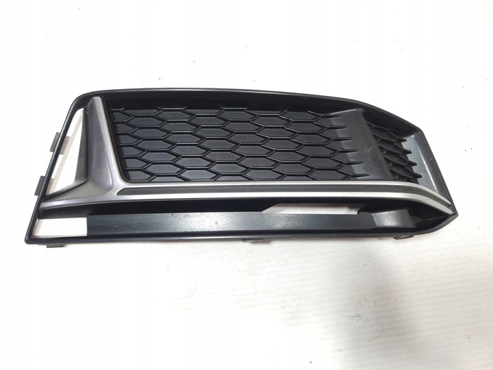 фото №1, Audi s4 b9 решётка решётка бампера правая 8w0807682k