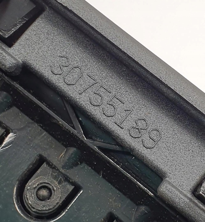 фото №6, Решётка воздуховод volvo v70 iii 30755189 30755183