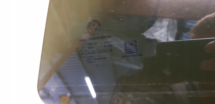 фото №2, Alfa romeo stelvio скло двері зад ліва клеєна