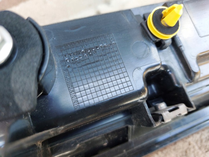 фото №11, Лампа накладка led кришки зад range rover velar 19r l560