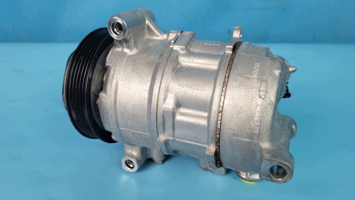фото №13, Mercedes w214 e200 25r компрессор кондиционера a0008300604