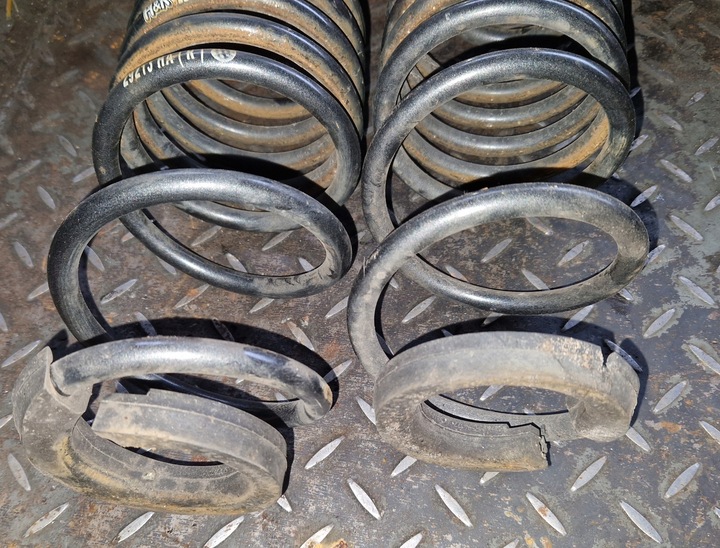 фото №2, Пружини підвішування зад colt vi 1.5d