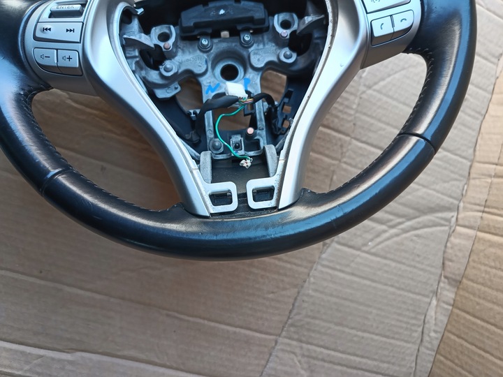 фото №6, Nissan pulsar 14r- кермо шкіра