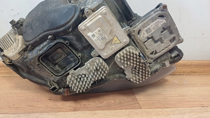 фото №10, Bmw e92 e93 рестайлинг лампа левая перед комплектная ксенон uk 7239929