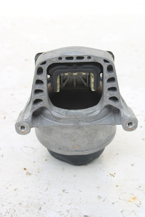 фото №5, Audi a4 a5 подушка двигателя лапи 8w0199371ct 8w0199371bh 4m0199371fc 8w0199