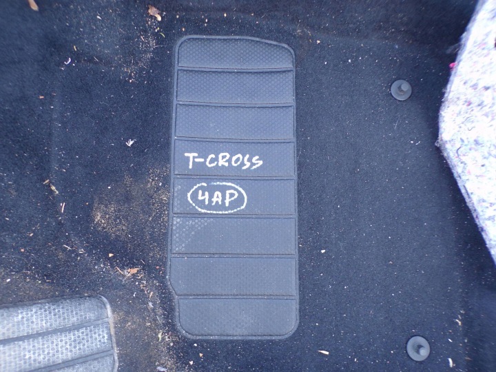 фото №10, Покрытие ковёр шумоизоляция 2gm863367e vw t-cross