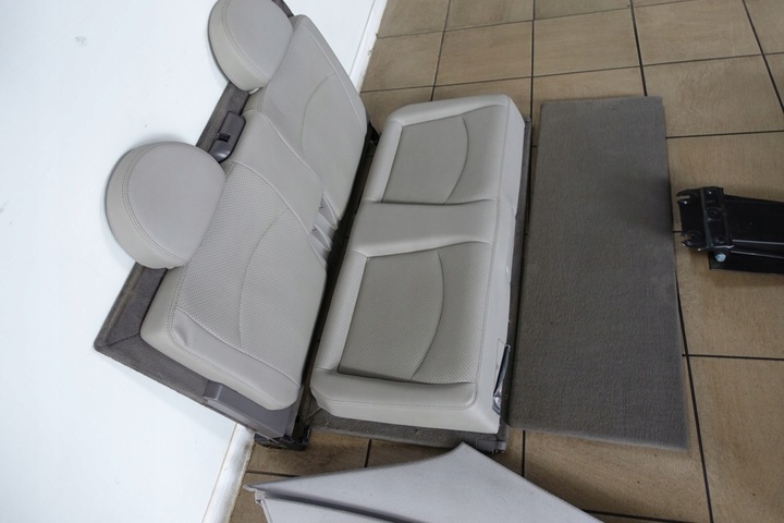 фото №5, Mercedes w211 універсал оббивка 3 ряд сидіння шкіра рестайлінг 7 осіб багажника