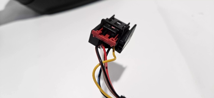фото №10, Дзеркало ліве skoda octavia iii 6 pin 5e0857933