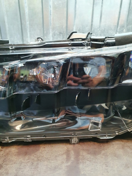 фото №3, Лампа перед ліва повний led toyota prius prime