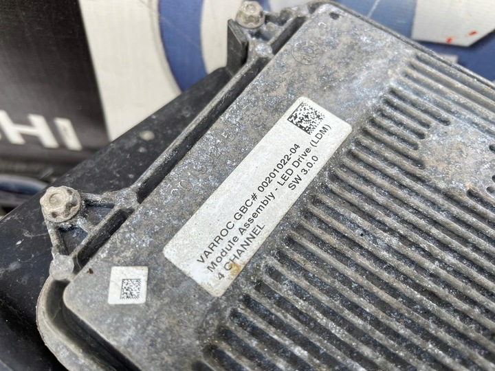 фото №7, Tesla модель s лампа правая перед eu. рестайлинг 2017r. 1065046