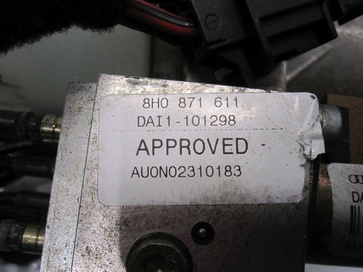 фото №8, Audi a4 b6 ii 03r насос крыша 8h0871611