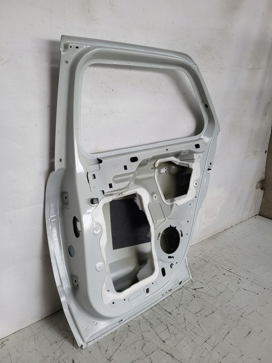 фото №7, Citroen c4 cactus рестайлинг дверь правые задние зад 17-