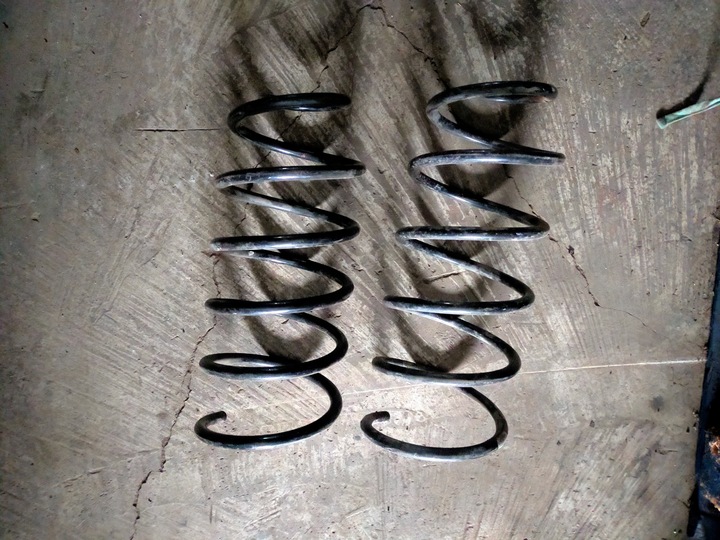 фото №1, Volvo v70 s60 s80 пружина перед передня