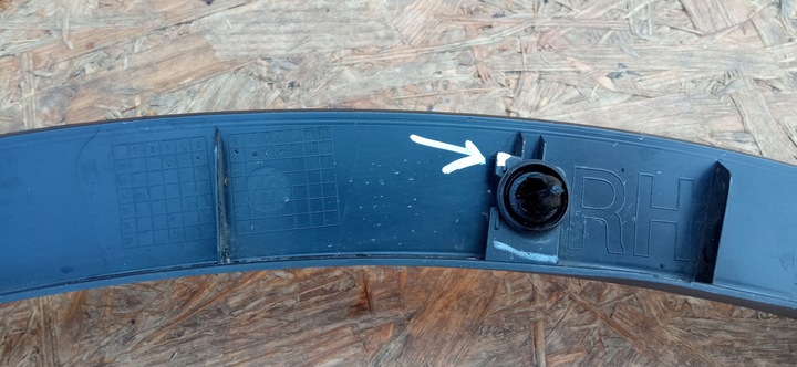 фото №11, Tesla модель y 22- планка крила праві зад права задня 1683866-00-a