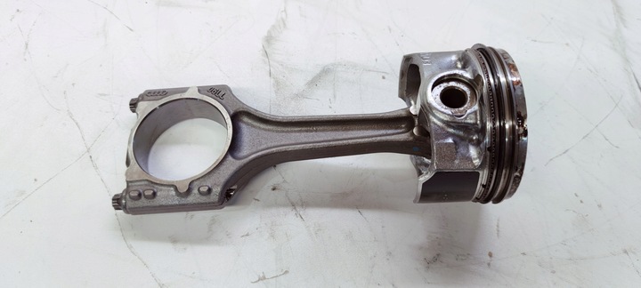 фото №1, Поршень + шатун vw golf r 2.0t dnf 06ll 06q 82,420